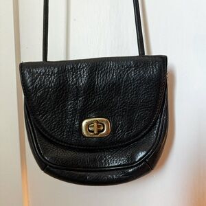 Nine West - Mini Small Crossbody with Turn Lock Closure, Black Leather